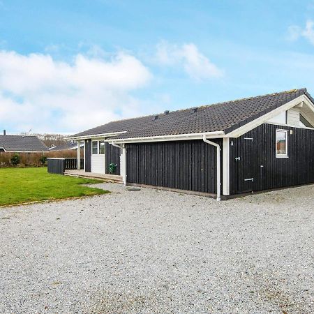 Three-Bedroom Holiday Home In Juelsminde 18 Sonderby  Zewnętrze zdjęcie